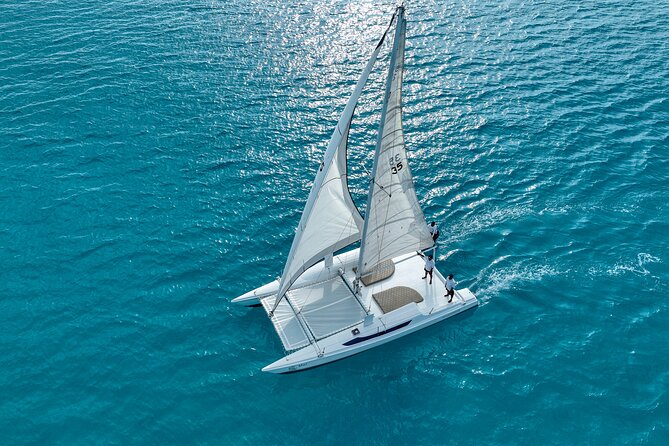 2 in 1 Catamaran to Isla Mujeres Tour from Cancun with Open Bar - Group Size and the Open-Bar Social Feel