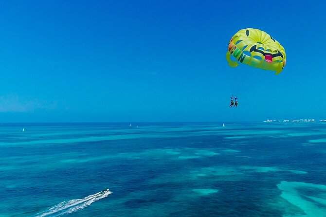 2 in 1 Parasail Cancun and Jet ski - Parasailing up to 260 ft: the view, the pacing, and the reality of nerves