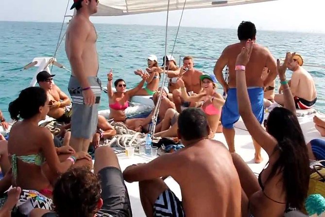 Cancun Adults Only Party Cruise to Isla Mujeres with Open Bar - Isla Mujeres Downtown Free Time: Shopping, Photos, and Quick Island Zooming