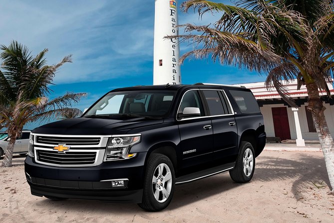 Cancun Airport to Hotel Private Deluxe SUV - The Driver and the Little Comforts That Stick With You