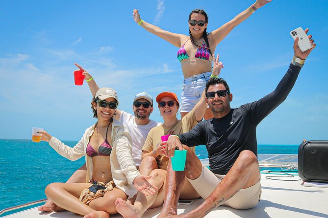 Cancun Catamaran: Isla Mujeres, Snorkeling, Drinks & Buffet Lunch - Beach Club Lunch and Open Bar: What’s included (and what to expect)