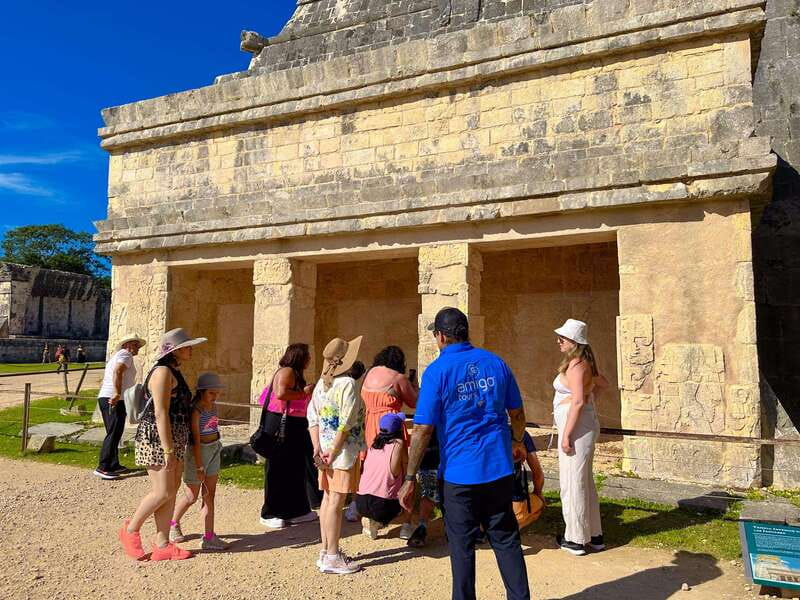 Cancun: Chichen Itza Early Access Guided Tour - The big monuments: El Castillo, the Ball Court, and Warriors Temple