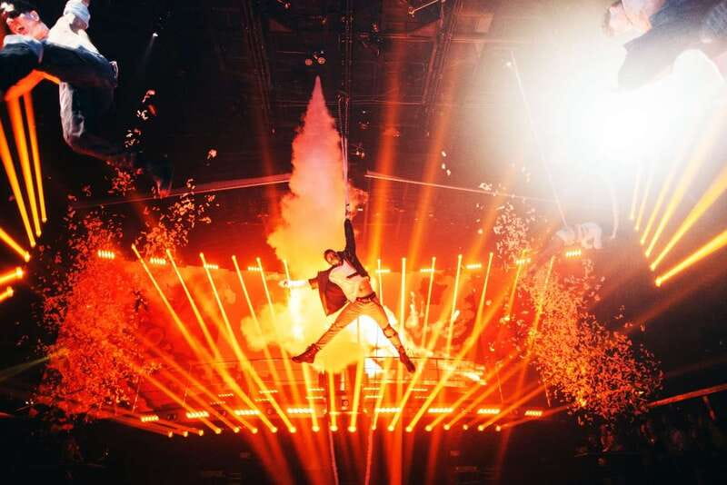 Cancun: Coco Bongo Nightclub Experience - Service Style: Professional Staff, But Expect Some Sales Pressure
