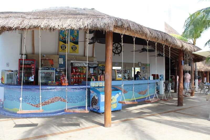 Cancún: Dolphin Encounter on Isla Mujeres with Buffet - Who should book this, and who should skip it