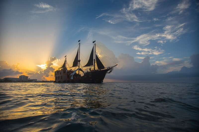 Cancún: Jolly Roger Pirate Dinner Cruise 2025 - Key highlights to know before you go