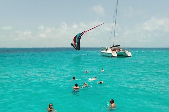 Cancun Sailing Catamaran Islas Mujeres With Luxury Beach Club - Meeting Point in Cancun: Easy to Find, Still Worth Arriving Early