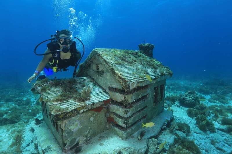 Cancun: Scuba Diving for Beginners, 2 Dives - Entering Cancun’s Beginner Scuba Course: how the day is built