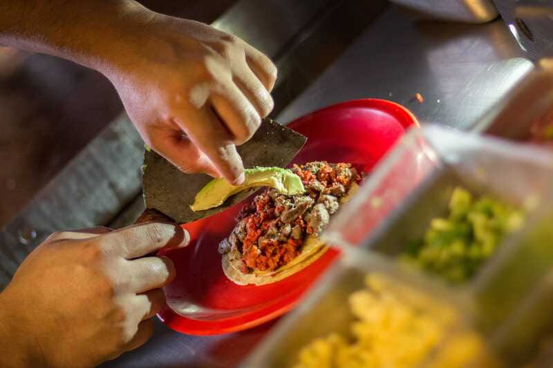 Cancún: Taco & Local Beer Tasting Tour with transportation - Who should book this taco and beer tour