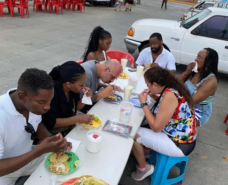 Cancun Taco Tour: Street Food & Tequila Tasting in Downtown - The craft market moment with tequila and mezcal sampling