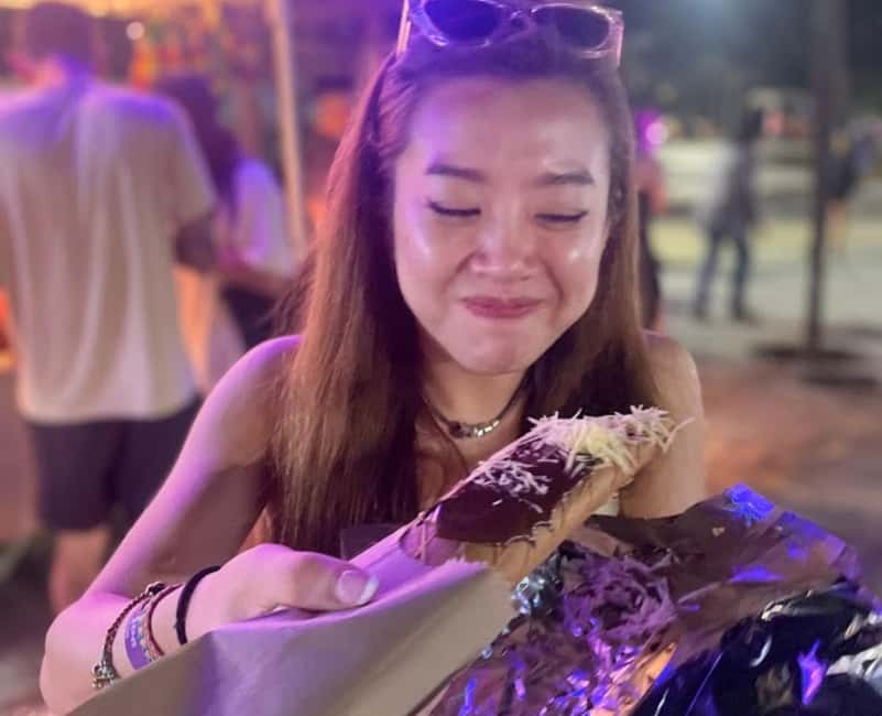 Cancun Taco Tour: Street Food & Tequila Tasting in Downtown - The finale: freshly made churros that feel like the right ending