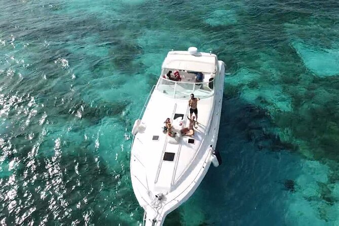 Cancun yachts rental BEATIFUL YACHT 46FT, 15 PAX MAX 25P6 - Why This 46-Foot Private Yacht Feels Different in Cancun