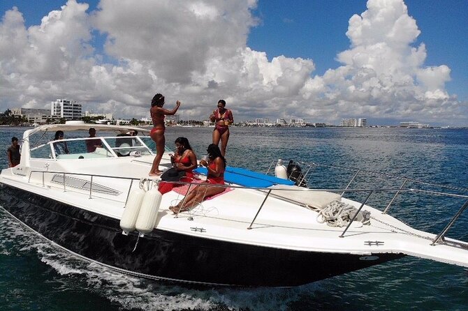 Cancun yachts rental BEATIFUL YACHT 46FT, 15 PAX MAX 25P6 - Price and the Dock Fee Reality Check (So You Don’t Get Surprised)