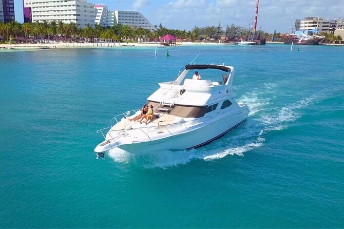 Cancun yachts rental YACHT 46 FT, 15 PAX MAX 25P12 - Cruising With the Right Crew Energy