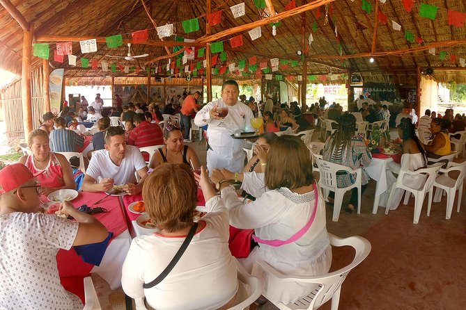 Chichen Itza & Cenote All-Inclusive Tour – Taxes & Entry Included - The shopping and tip pressure question (and how you avoid it)