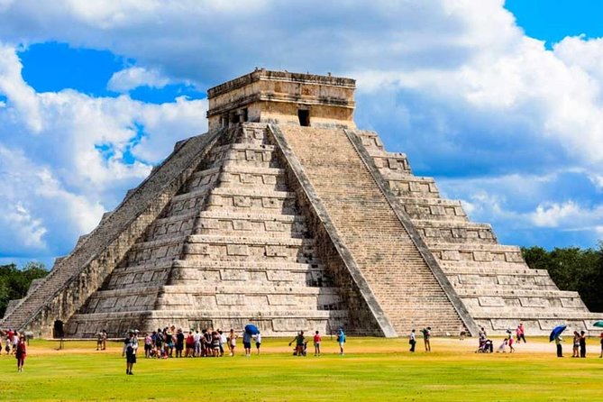 Chichen Itza, Cenote, and Valladolid Tour - Pickup in Cancun and the early start (6:30 to 7:30 AM)