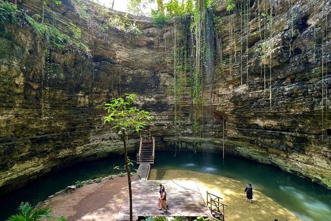 Chichen Itza, Cenote, and Valladolid Tour - The good parts: guides who make it click
