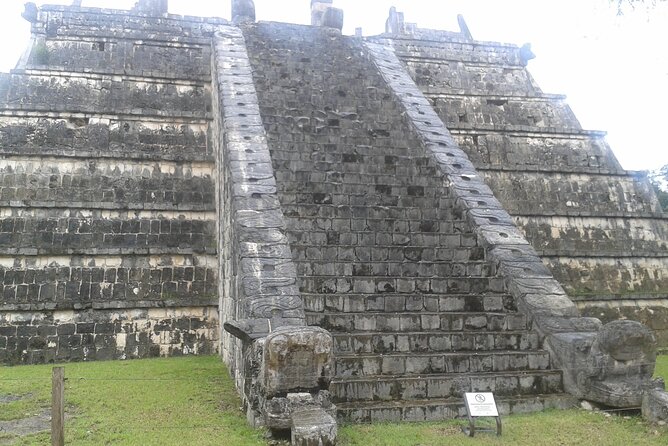 Chichen Itza, Cenote Sagrado and Valladolid from Cancun - Chichén Itzá first: what 1 hour 30 minutes really means