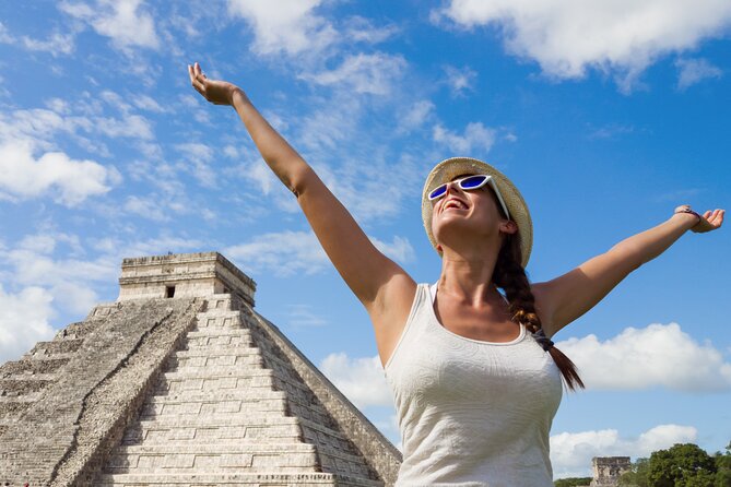 Chichén Itzá, Cenote Suytún, and Cenote Ikkil Guided Tour - Guide style and language: great info, mixed delivery