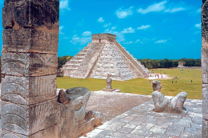 Chichen Itza Deluxe Valladolid and 2 Cenotes - Food and water: breakfast and buffet lunch are included, but drinks are a separate story