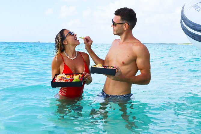 Cozumel Starfish and Tropical Reef Snorkeling by Powerboat with Lunch - Included lunch, light snacks, and the comfort factor on a powerboat