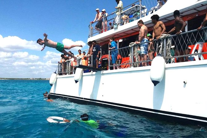 Dancer Cruise Isla Mujeres Snorkel Food and Drinks Included - Dancer Cruise Vibe: Party on Deck, Premium Open Bar