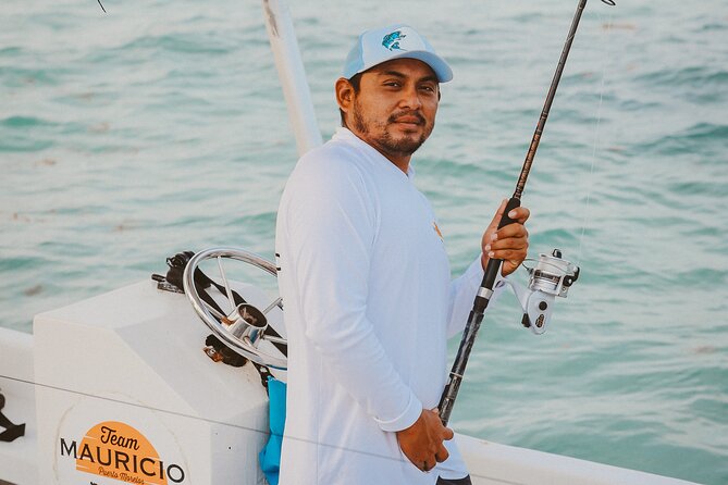 Deep Sea Fishing Experience in Puerto Morelos - Puerto Morelos deep sea fishing on a 25-foot panga: what 4 hours feels like