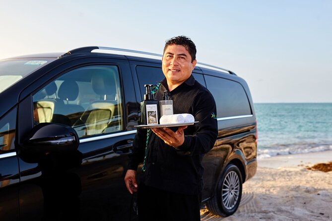 Departures in Mercedes Benz from Playa Mujeres to Cancun Airport - A Private Mercedes-Benz Transfer From Playa Mujeres to Cancun Airport