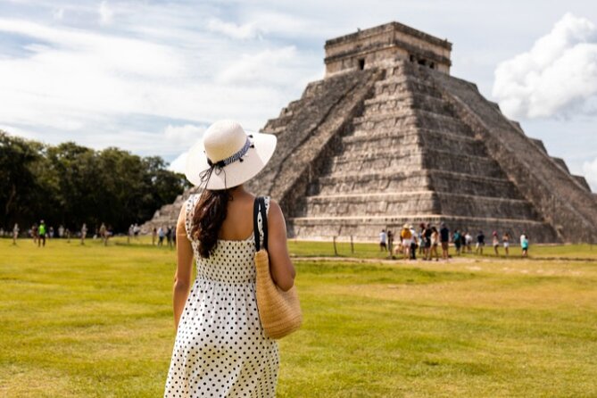 Early morning Chichen Itza Tour: Cenote and Tequila Tasting - Cenote Chichikán Swim: Restrooms, Dressing Rooms, and the Lifejacket Rule