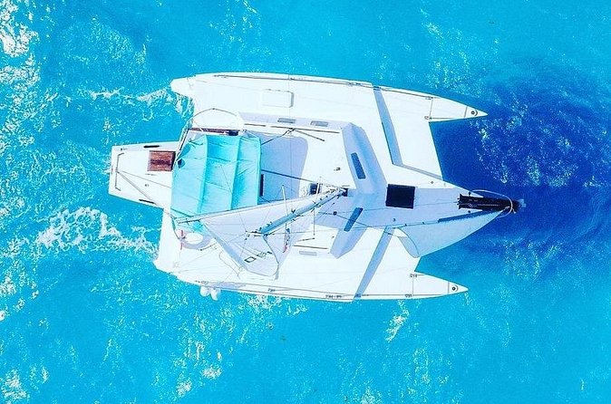Exciting Catamaran Tour to Isla Mujeres, from Cancún! - Onboard extras: spinnaker flying (weather permitting)