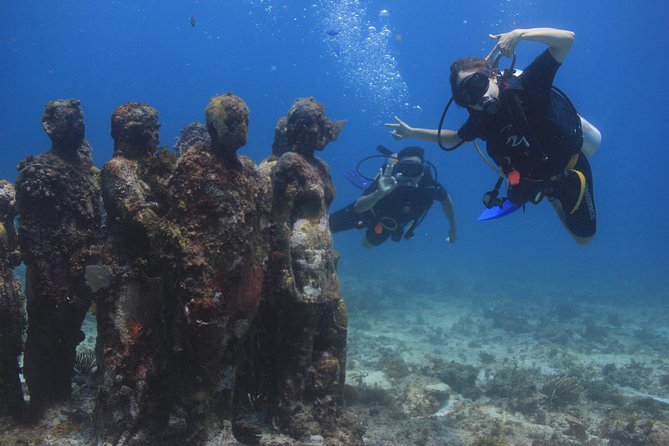 For certified Divers Experience the Under Water Museum and the Manchones Reef - What you’ll do underwater: how the guide changes your trip