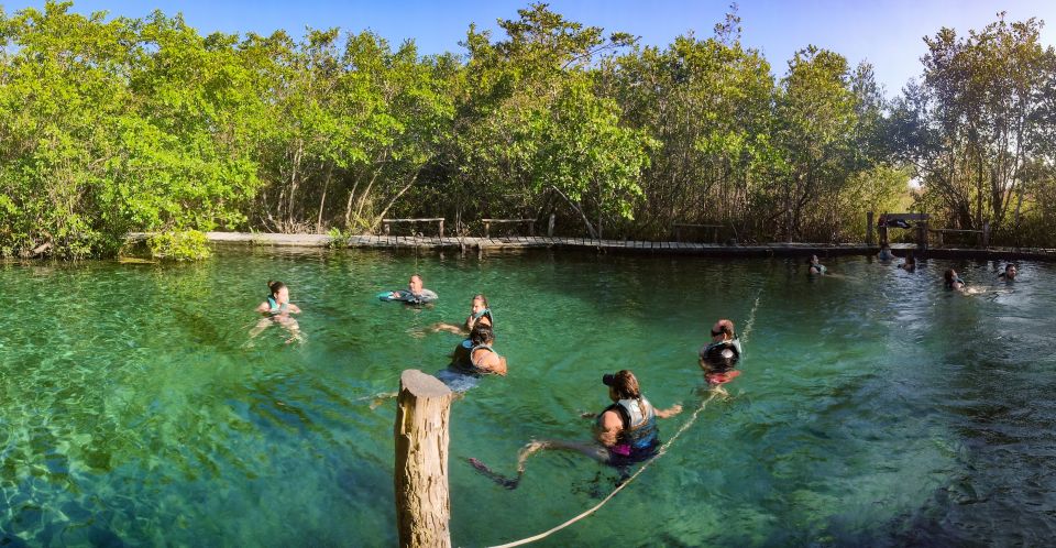 From Cancun or Puerto Morelos: Holbox Boat Tour with Lunch - Punta Mosquito and the Boat Tour: Photos, Guided Time, Then Lunch