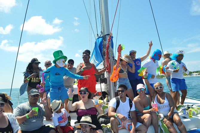 Full-Day Luxurious Catamaran Adventure - Cancún to Isla Mujeres - Puerto Juarez departure and the first reef moments
