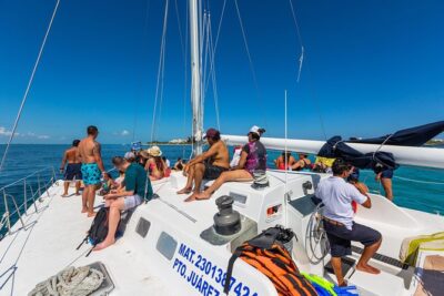 Isla Mujeres Catamaran, Open Bar & Optional Buffet and pick up - Club Playa Mexico Beach-Club Time: Lunch, Shade, and the Beach Reset