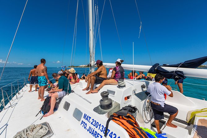 Isla Mujeres Catamaran, Open Bar & Optional Buffet and pick up - Club Playa Mexico Beach-Club Time: Lunch, Shade, and the Beach Reset