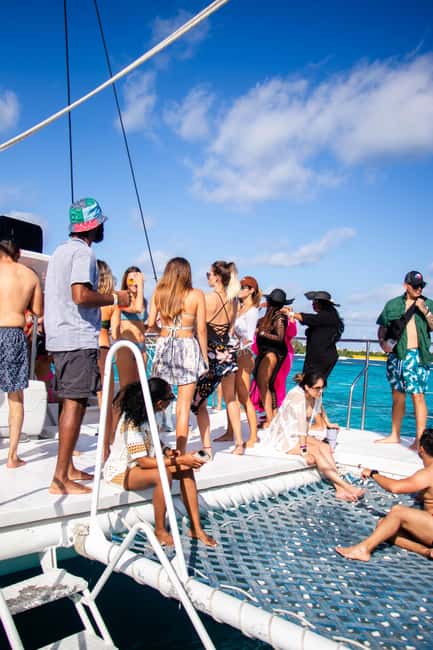 Isla Mujeres Catamaran, Snorkel & Buffet Lunch - Price and logistics: what $70 really turns into