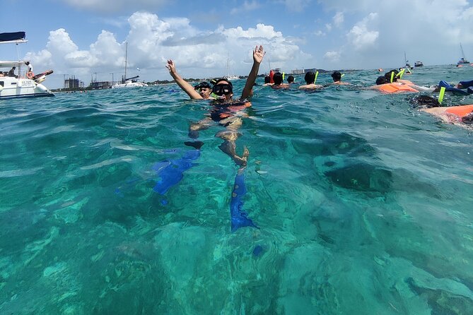 Isla Mujeres Catamaran Tour from Cancun with Snorkel and Open Bar - The Beach Club Lunch Break: Buffet, Views, and Vegan Options
