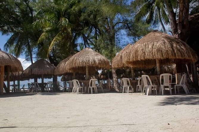 Isla Mujeres Premium Tour in Private Catamaran with Lunch - Stop 2: El Meco snorkeling between archaeology and reef life