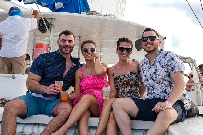 Isla Mujeres Sunset Cruise and Tour from Cancun - Drinks, lunch, photos, and the extra cost you must plan for