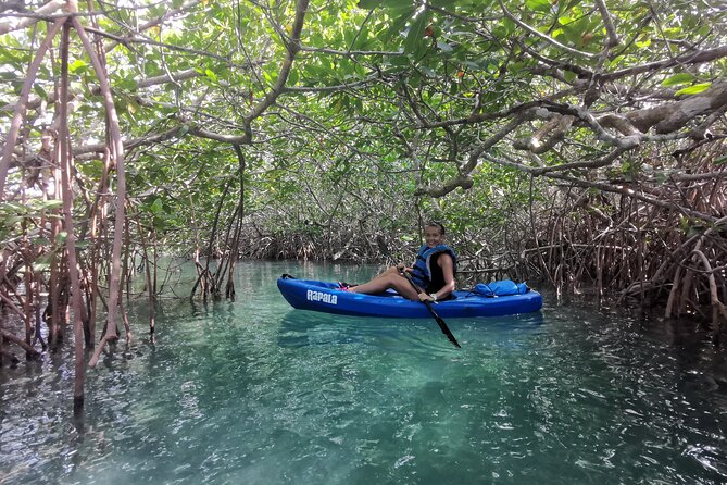 Kayak TOUR POR Laguna Nichupte Cancun - What’s included vs. what to bring: don’t get caught dry