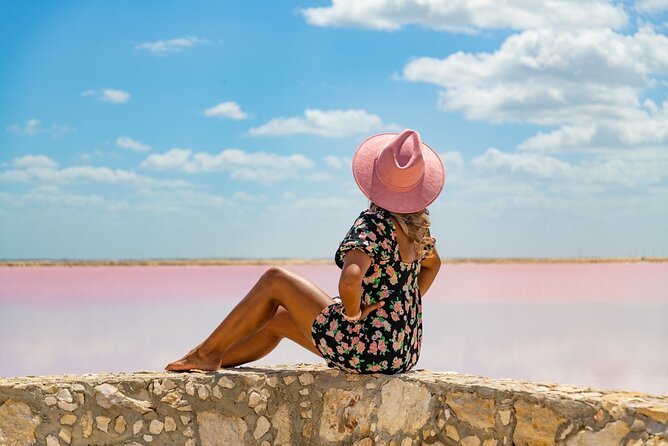 Las Coloradas & Rio Lagartos Tour from Cancún - Is there a crocodile farm stop?