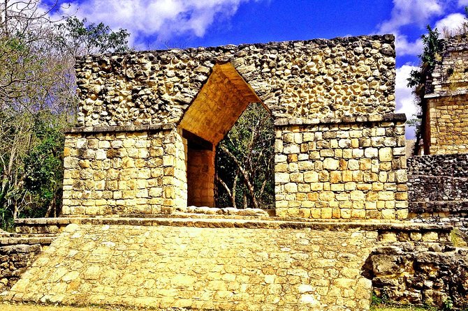 LDS Tour to Ek Balam + Cenote - The LDS Discussion on Possible Book of Mormon Links