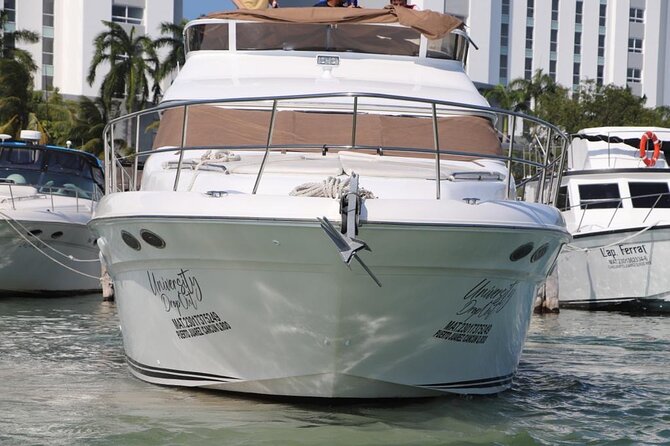 Luxury Yacht in Paradise and snorkel by Isla Mujeres - Crew Service, Pro Photo Help, and Small Decisions That Pay Off