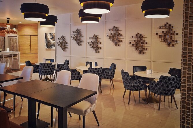 Mera VIP Lounge at Cancun International Airport - Food + Open Bar: Buffet Comfort With Some Limits