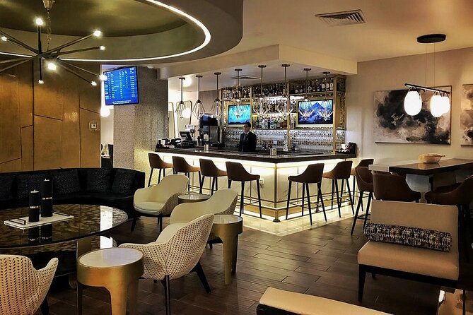Mera VIP Lounge at Cancun International Airport - Wi‑Fi, Charging, and Calls: Turning Airport Time Into Productive Time