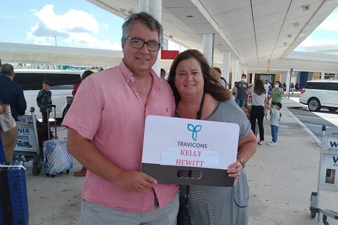 Private Airport Transportation in Mexico - The ride itself: drinks, comfort, and realistic timing