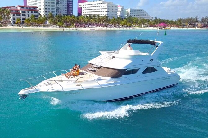Private SeaRay 47ft Yacht Rental Cancun 23P6 - Crew That Actually Cares: Safety, Energy, and Smooth Runs