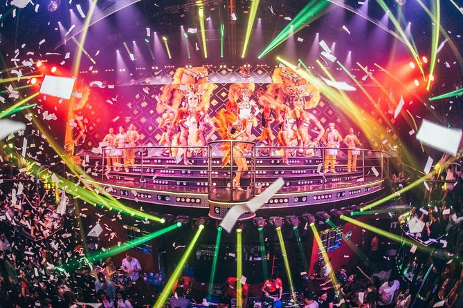 Skip the line: Cancun Coco Bongo Gold Member Entrance Ticket - Gold Member entrance at Coco Bongo: how the night is set up