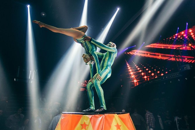 Skip the line: Cancun Coco Bongo Gold Member Entrance Ticket - Unlimited drinks from 10pm to 3am: value and pacing