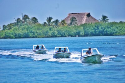 Speed Boat & Snorkel Tour with transportation ( only Cancun zone area) - Who’s leading you: bilingual guides and real personality on the boat