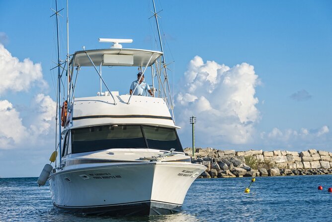 Sport Fishing at the Caribbean Sea. Enjoy an amazing time with friends & family - The included tackle and what it means for value